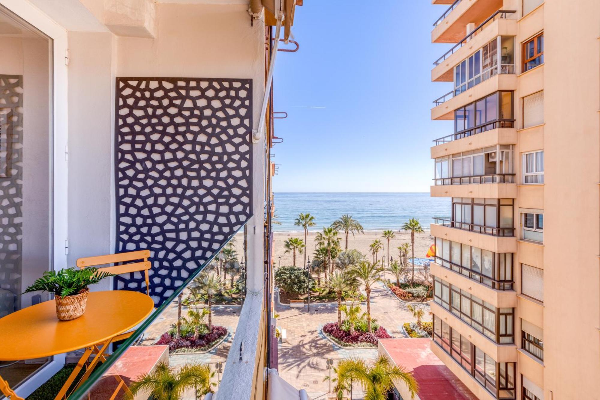 Hanami Plaza Abc Estepona Kültér fotó