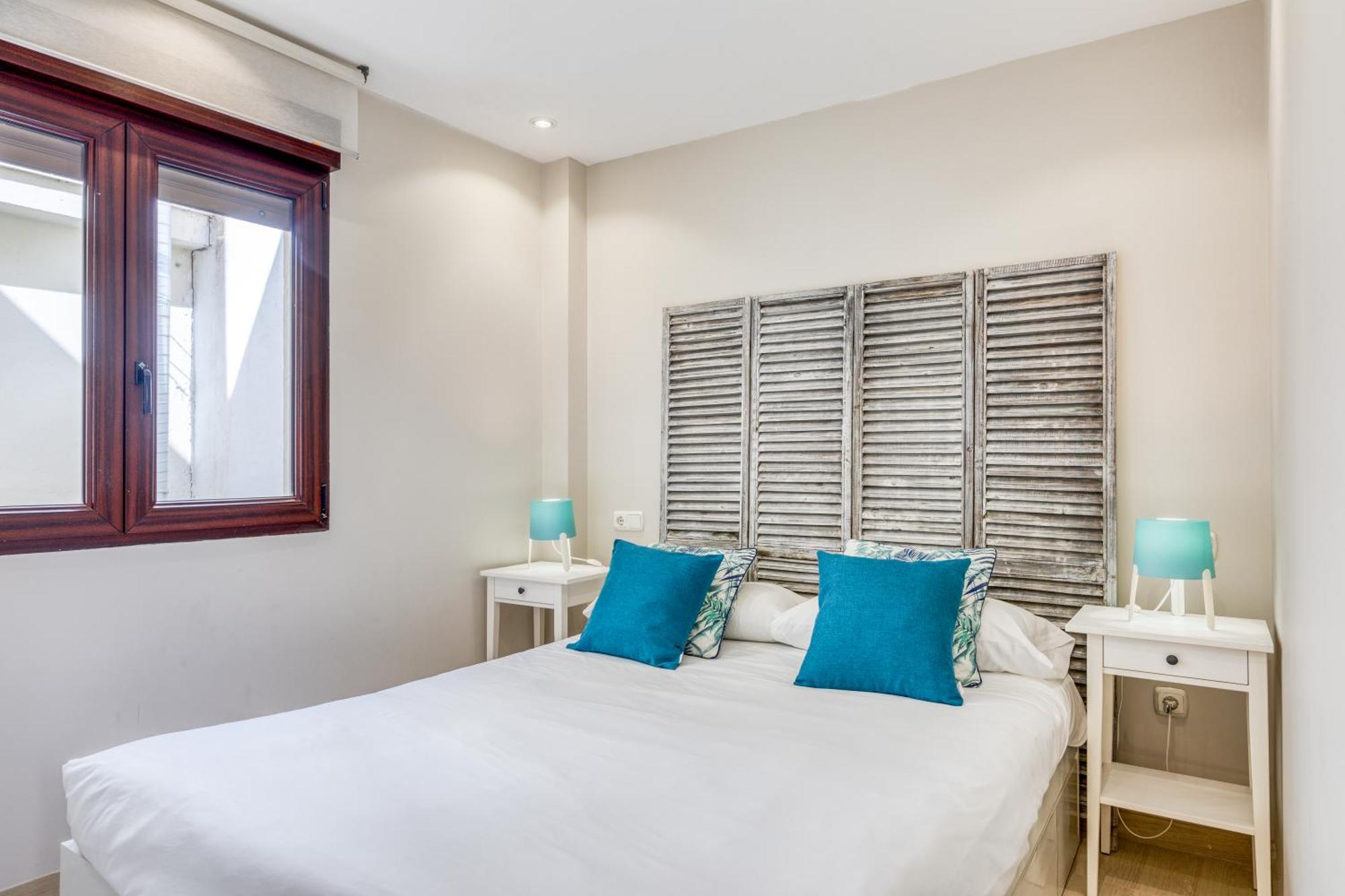 Hanami Plaza Abc Estepona Kültér fotó